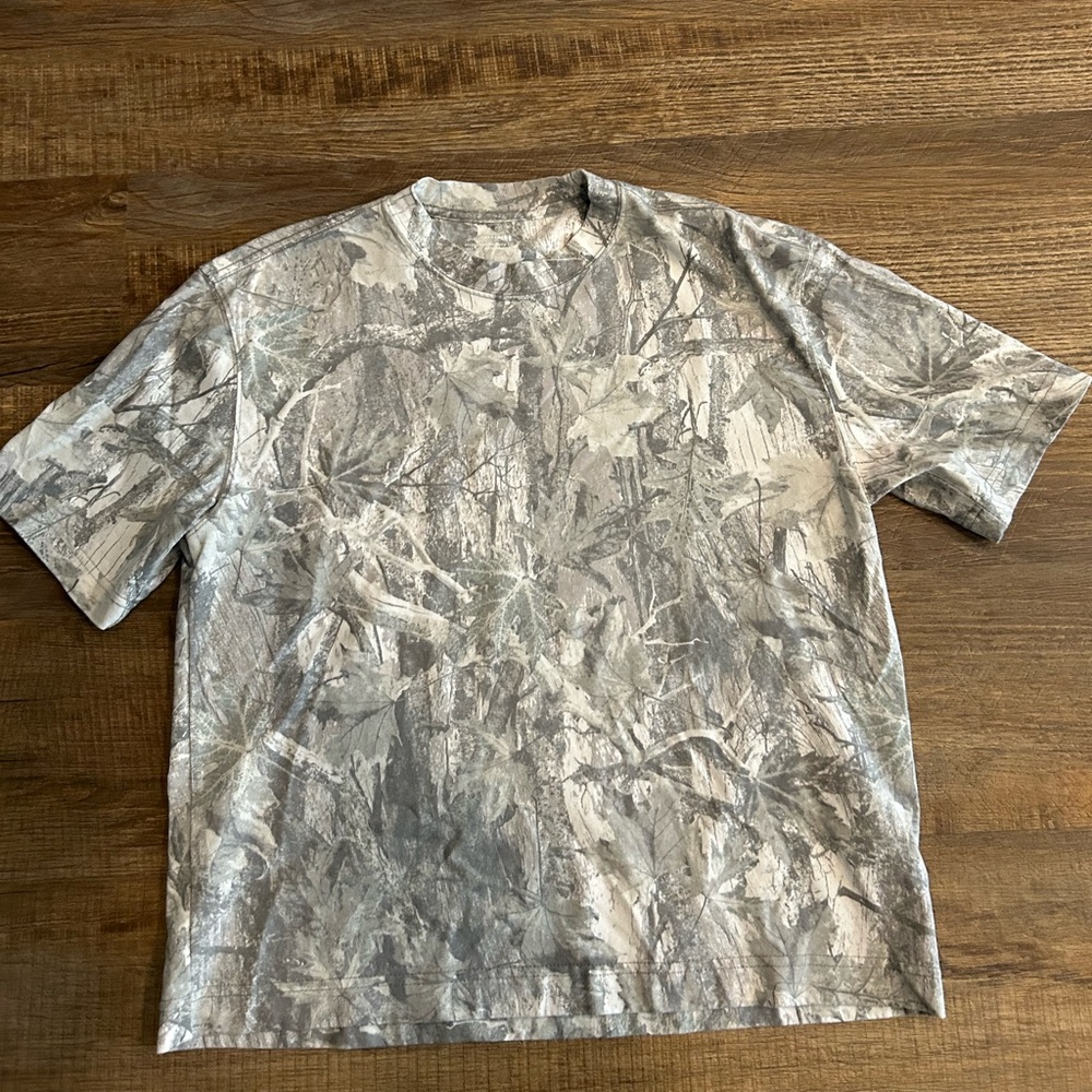 Men’s Hollister T-shirt